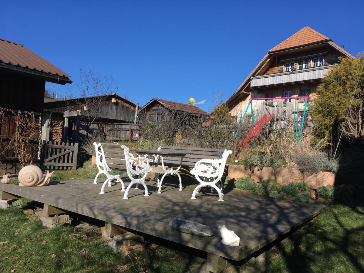3,5 Zimmerferienwohnung Schwalbenaescht Rueeggisberg Exteriör bild